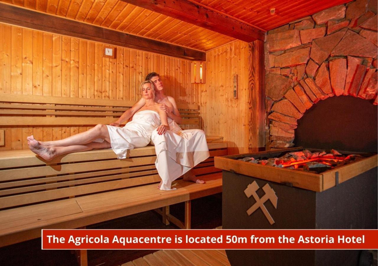 יאסימוב Hotel Astoria מראה חיצוני תמונה
