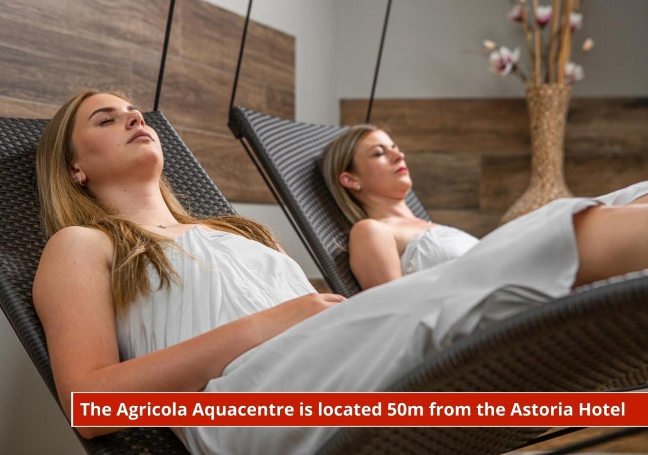 יאסימוב Hotel Astoria מראה חיצוני תמונה