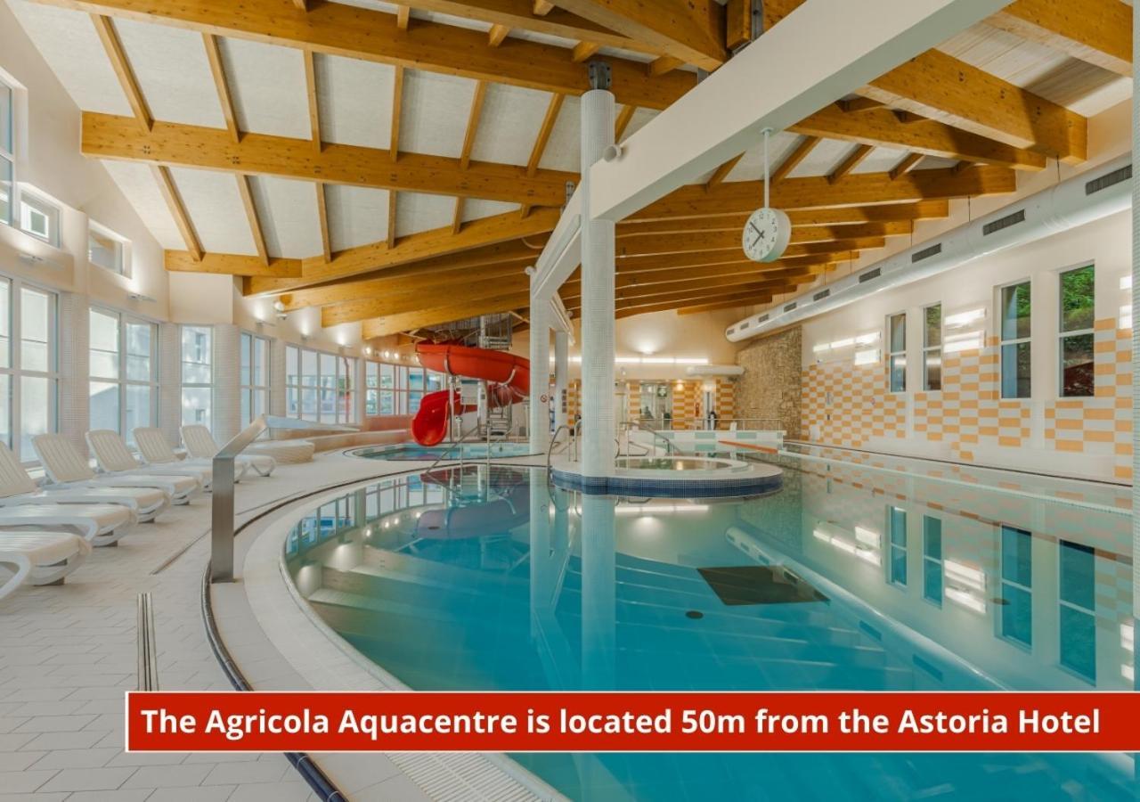 יאסימוב Hotel Astoria מראה חיצוני תמונה